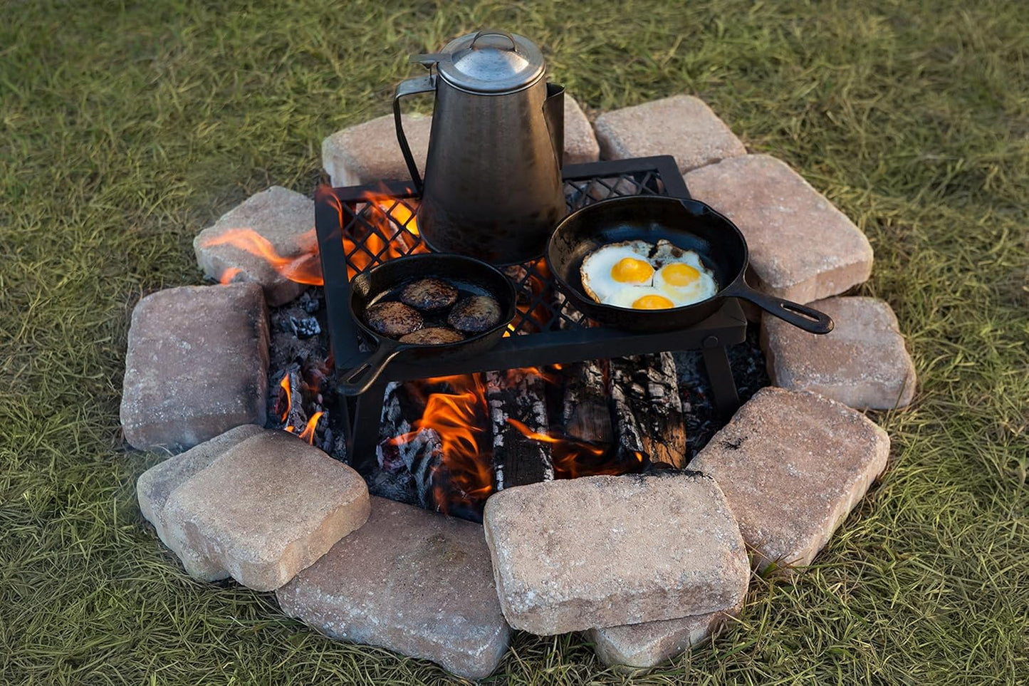 Klappbarer Camping Grill aus Metall – Tragbarer Holzkohlegrill für Outdoor & Garten